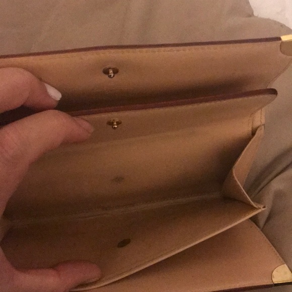 Authentic louis vuitton wallet - Picture 4 of 6